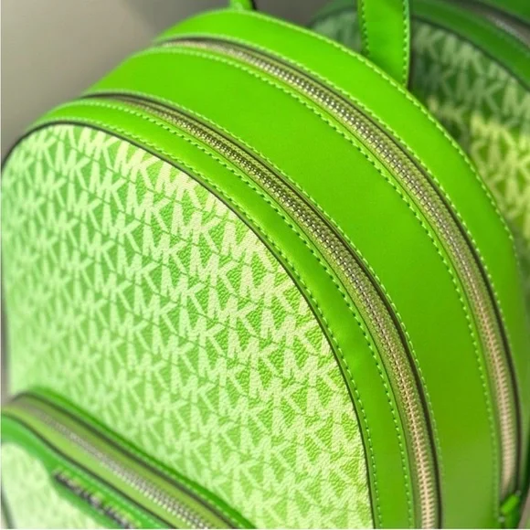 Michael Kors Jaycee Medium Ombré
Signature Logo Backpack Jungle - Picture 7 of 10